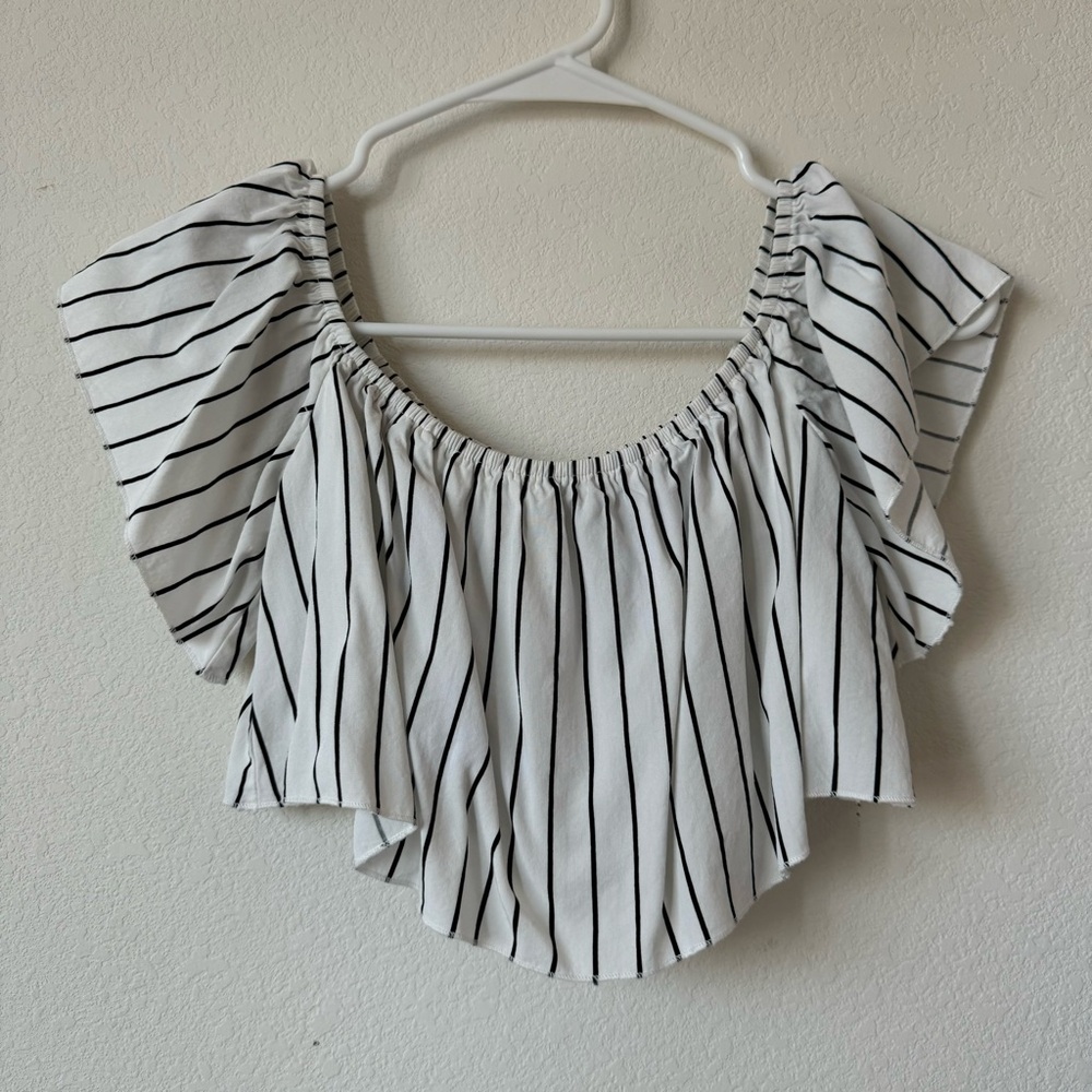 F21 Flowy Crop Top